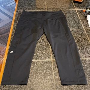 Free 2 B Capri legging